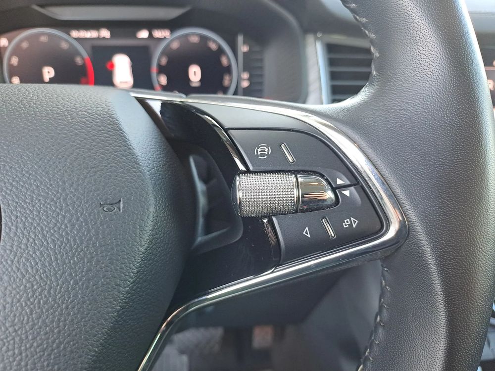 SKODA KODIAQ 7osób Hak DSG 1,5TSI 150KM Salon PL ASO VAT23%