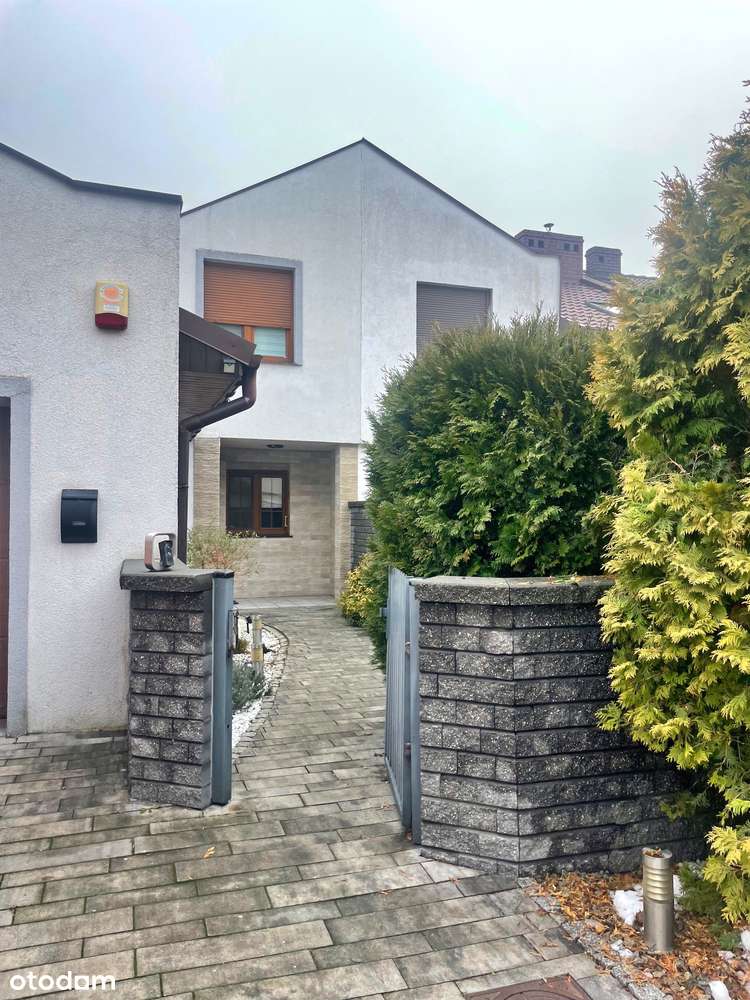 Dom w zabudowie szeregowej – ul. Bujnickiego, Dobrzec-19