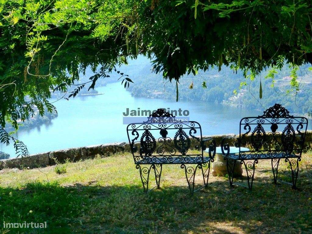 Quinta mini e Ruína, ampla vista rio Douro. Portugal, Norte, Porto,...-4