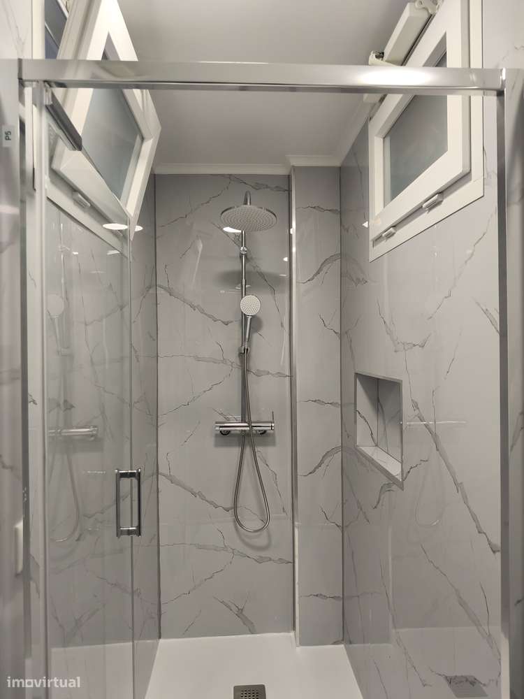 T2 Oeiras, Totalmente Remodelado, Bem Localizado, Com Arrecadação.-29