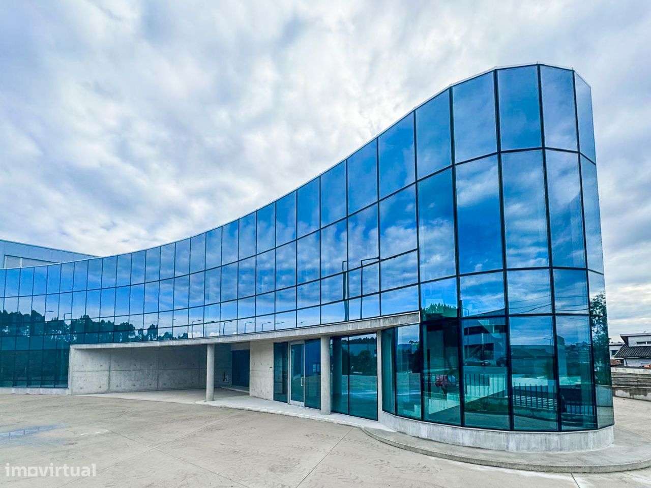 Unidade Fabril Nova em Zona Industrial-3