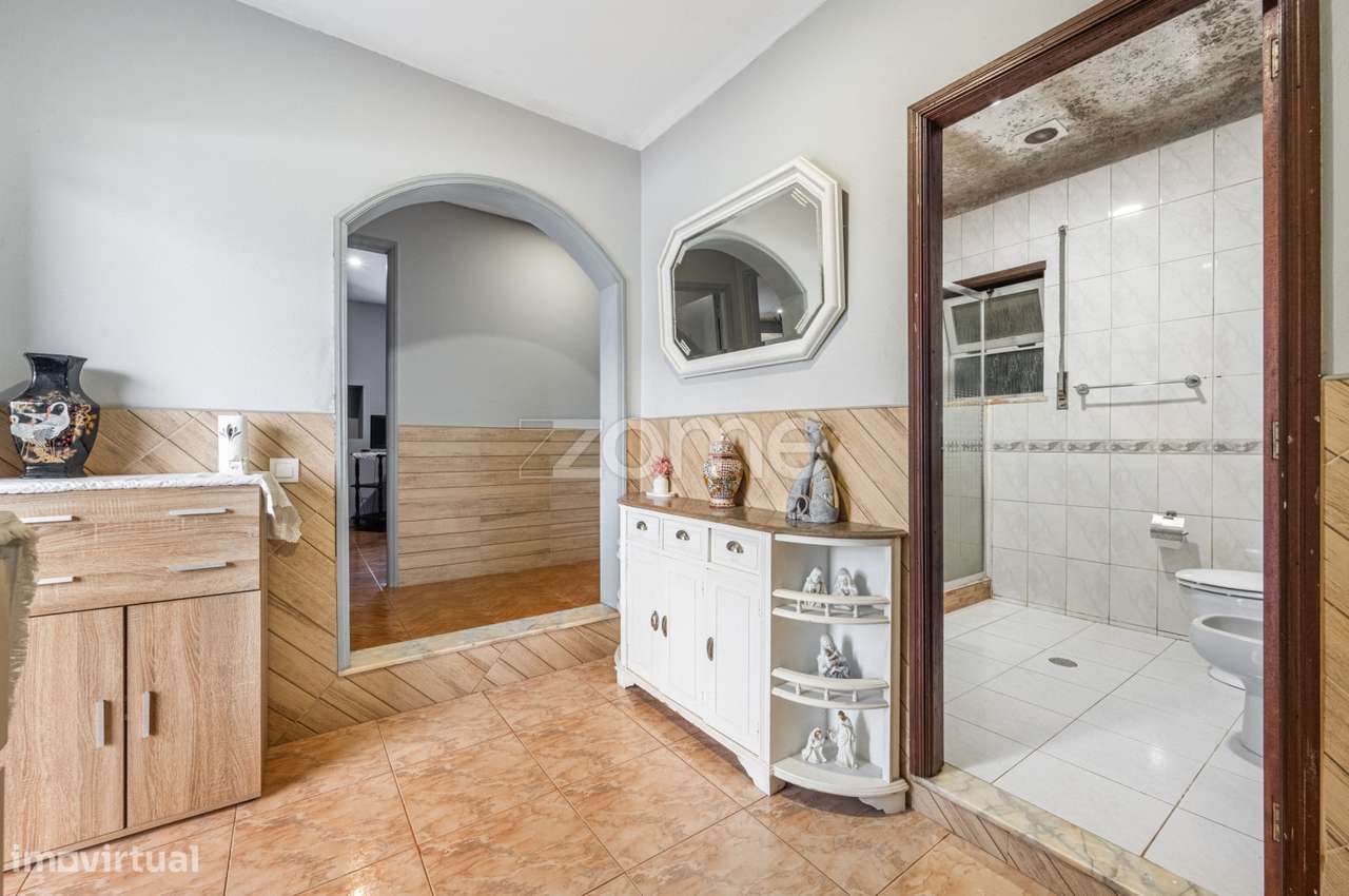 Moradia T4, em Ribeirão, Vila Nova de Famalicão-24