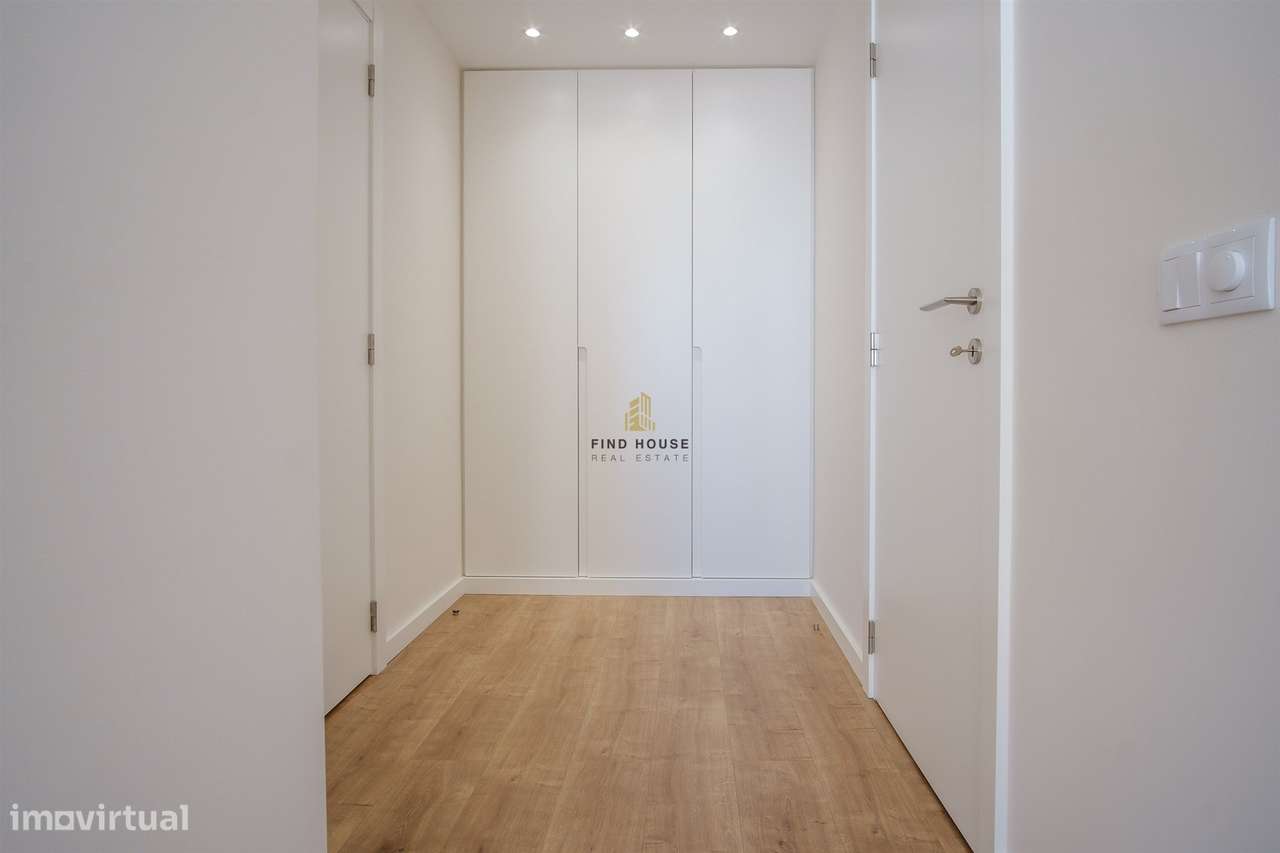 T2 com vista mar, garagem e arrecadação em Condomínio com piscina e ja-34