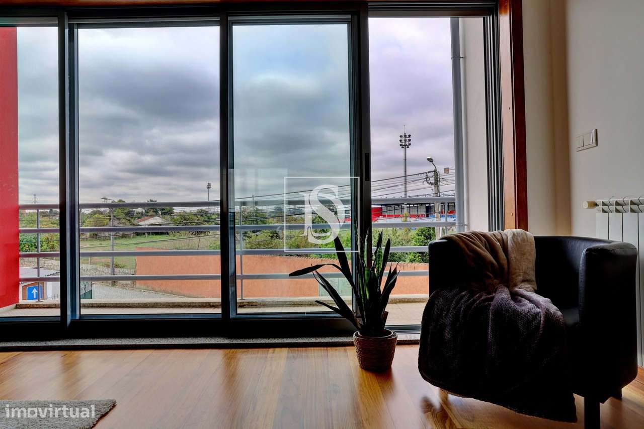 Moradia T3 com espaço exterior e garagem - Nogueira - Maia-35