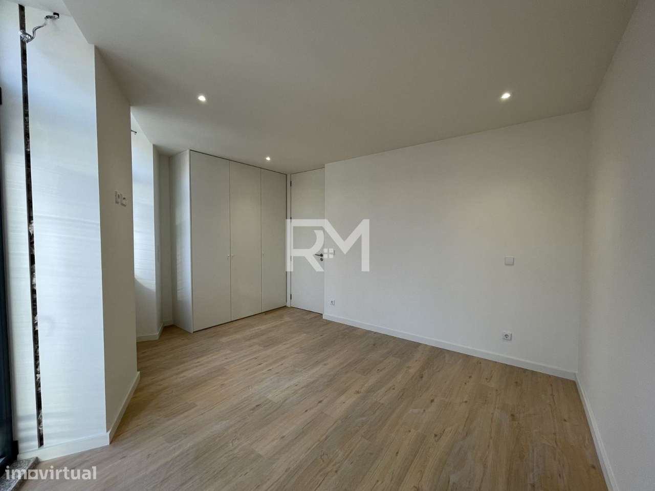 APARTAMENTO T1 COM JARDIM - CORUJEIRA-13