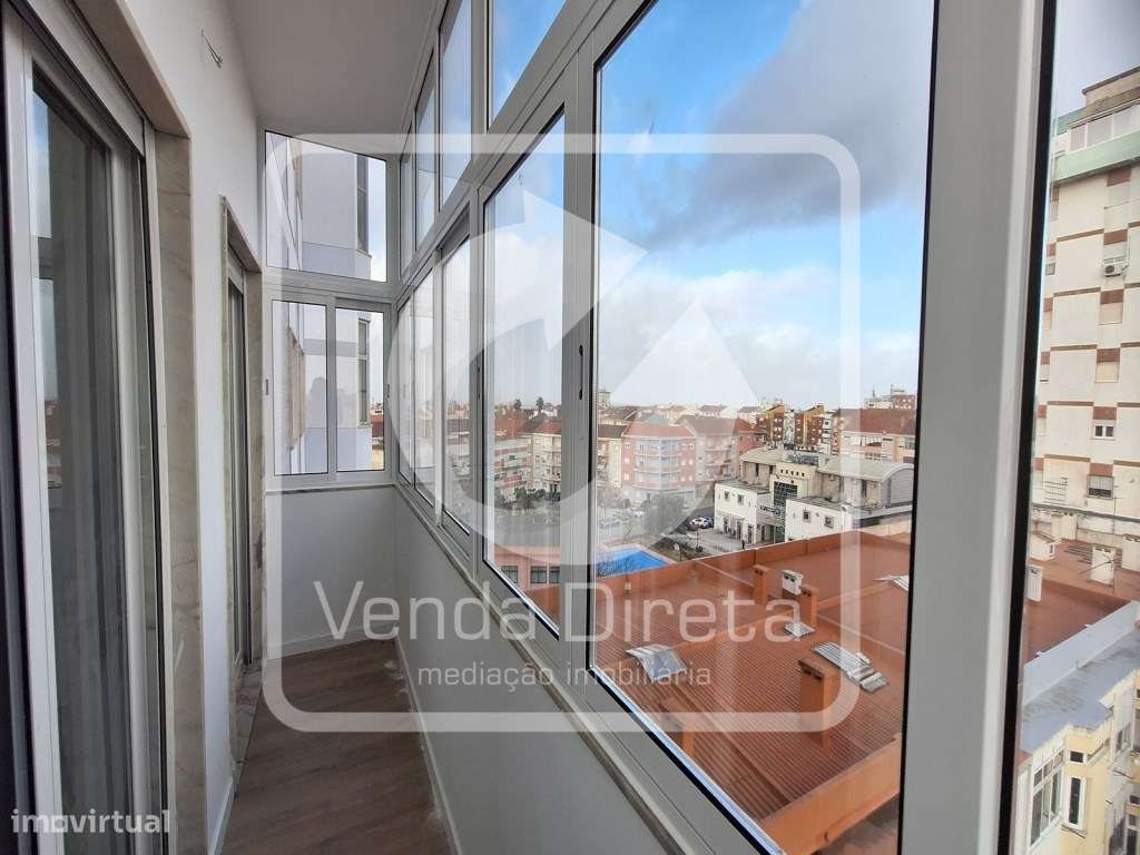 Apartamento T3 totalmente remodelado - Vista Rio!-16