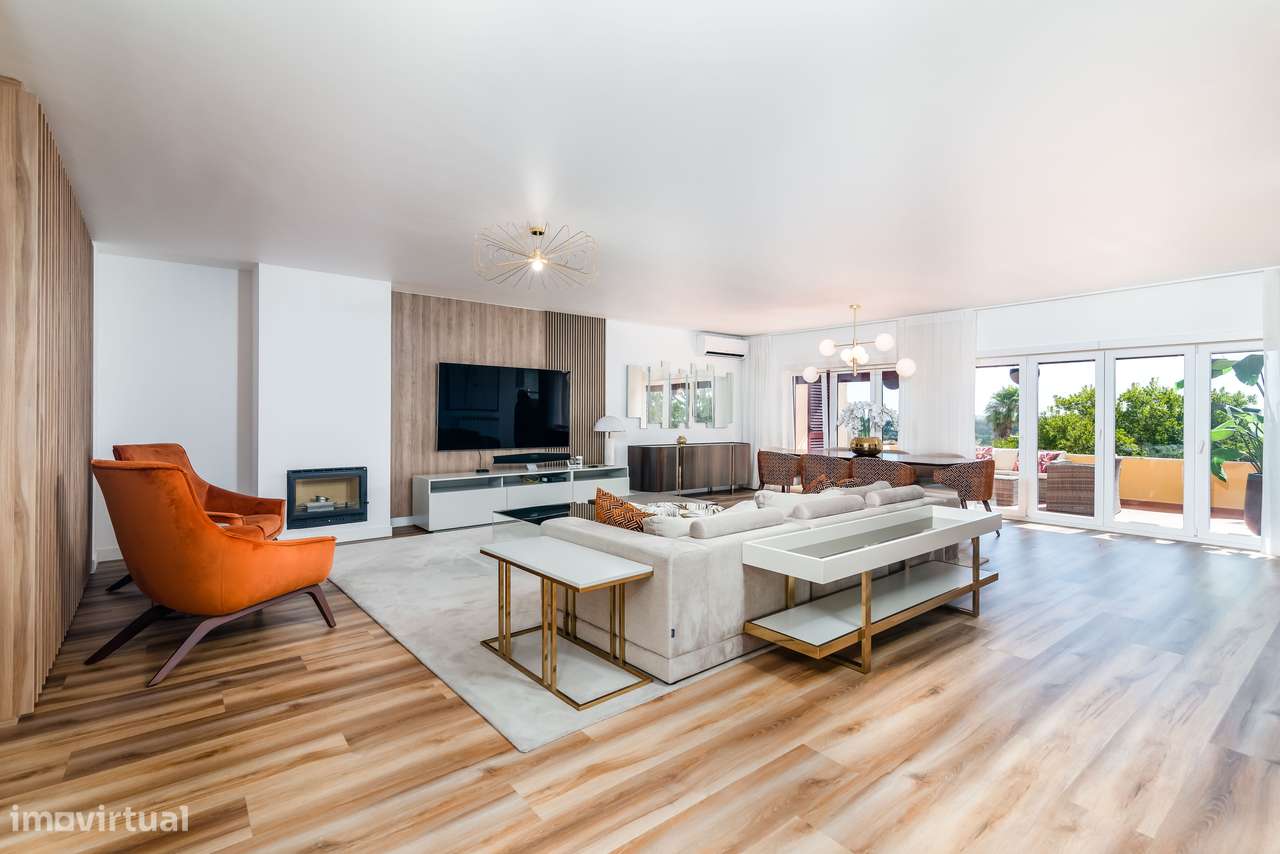 T3 duplex Belas Clube de Campo | parqueamento | varanda - Grande imagem: 5/49