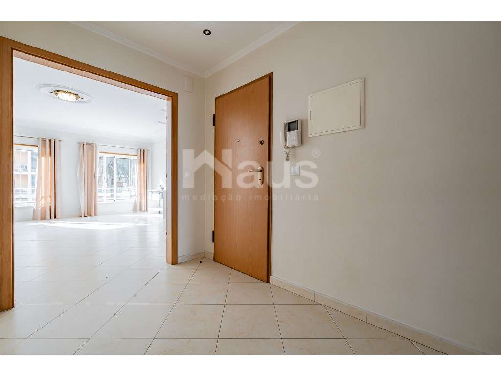 Apartamento T3 com parqueamento e arrecadação - Grande imagem: 5/24