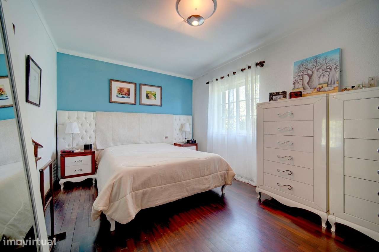 Quinta com Casa Tradicional com Piscina e Terreno de 8.800 m²-26