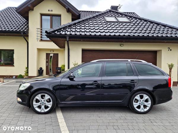 Skoda Octavia 2.0 TDI DPF Elegance DSG - 2