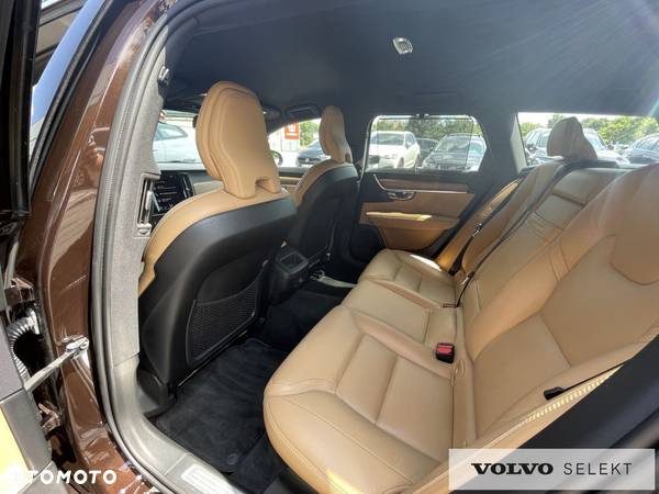 Volvo V90 - 16