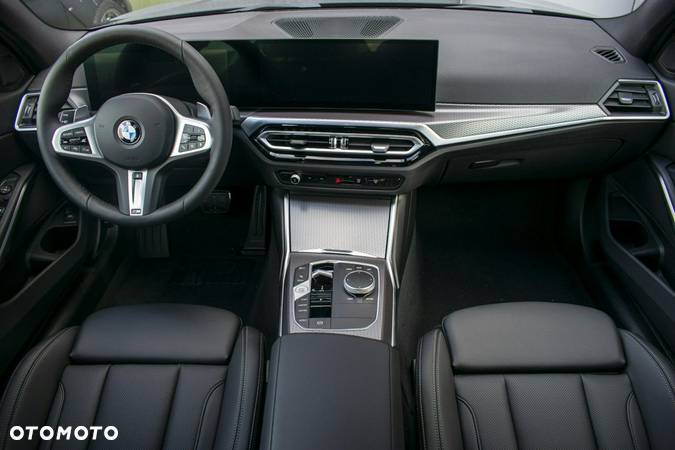 BMW Seria 3 320i - 19