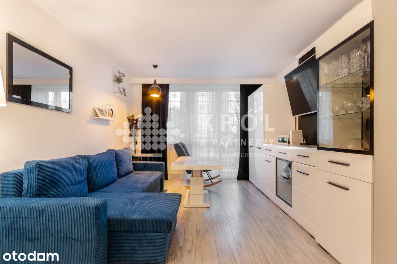 2 pokojowe mieszkanie do wejścia z balkonem na Komuny Paryskiej!-1