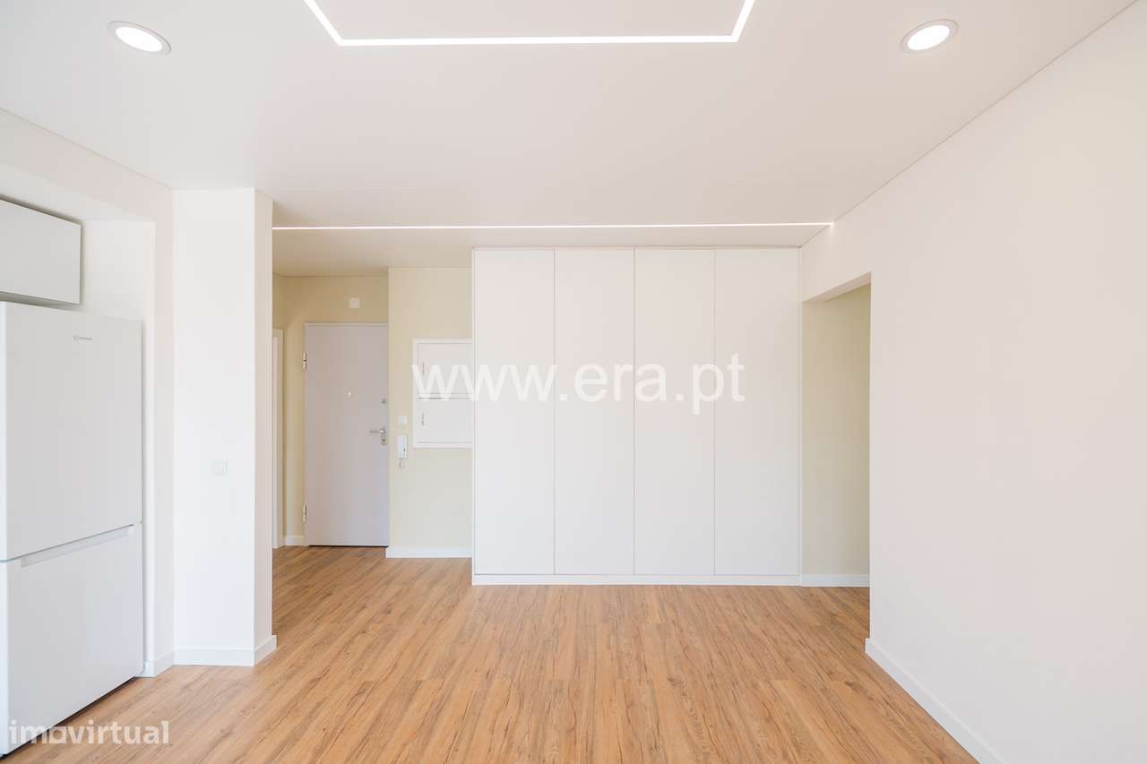 Apartamento Totalmente Remodelado em Odivelas – Pronto a Habitar! - Grande imagem: 3/23
