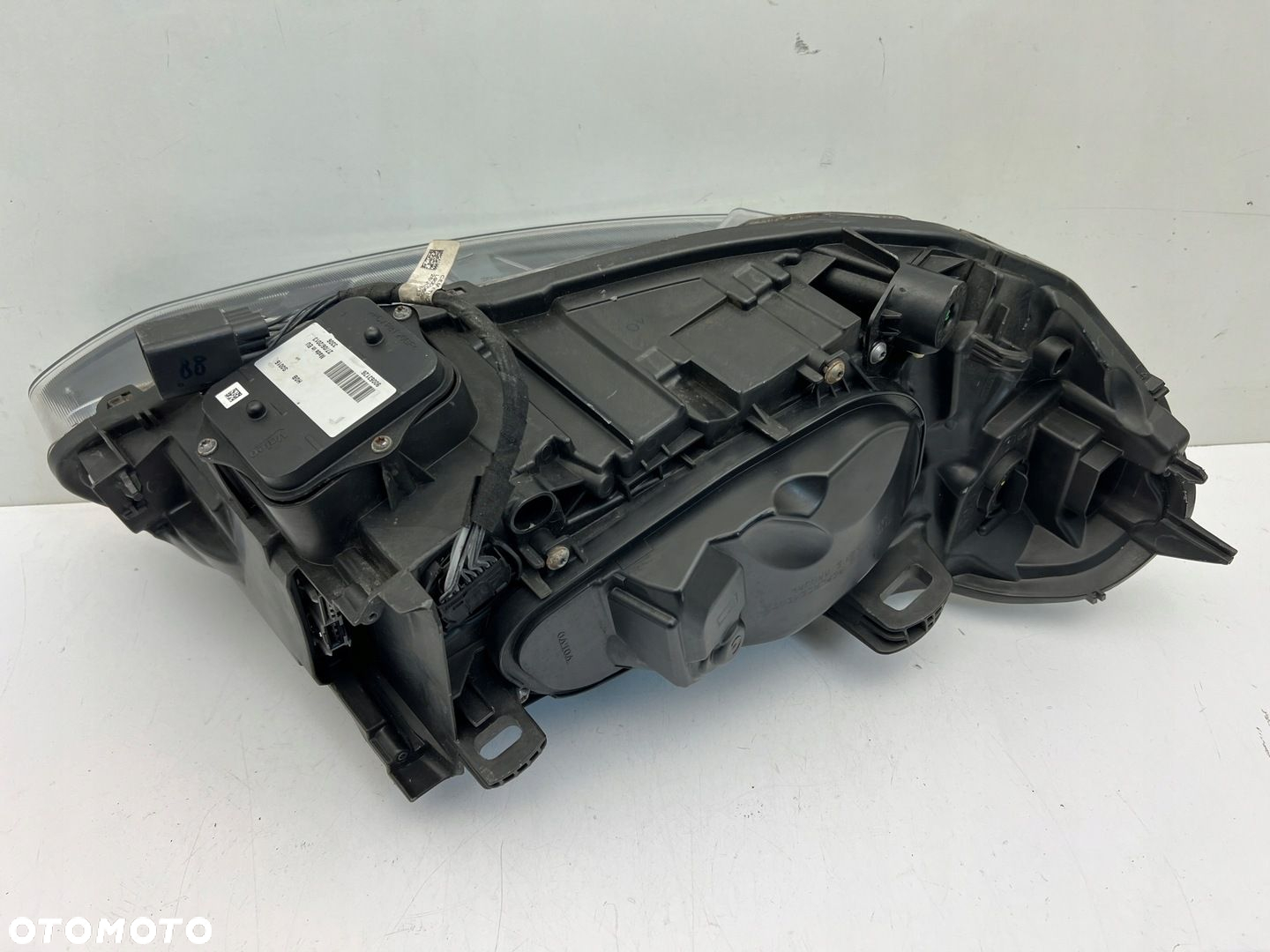 VOLVO XC60 II LIFT LAMPA PRZEDNIA LEWA XENON N 2013- - 7