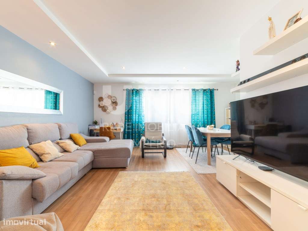 FANTÁSTICO APARTAMENTO T3 NO MONTIJO-0