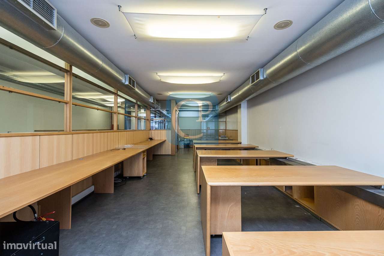 Escritório completamente equipado à Rotunda da Boavista - Grande imagem: 5/33
