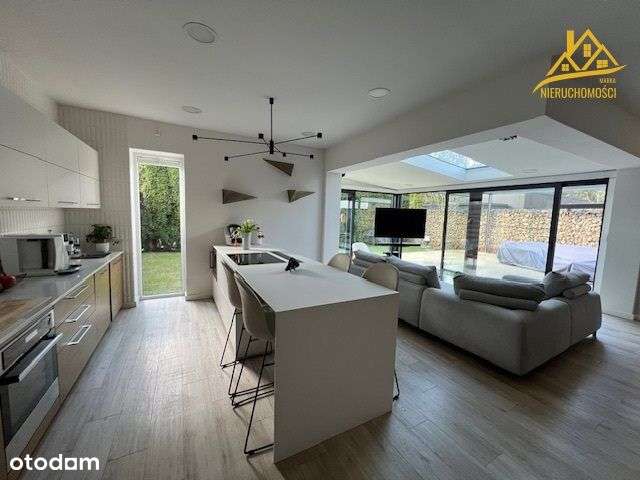 Sprzedam nowoczesny dom w Dąbrowie Górniczej (przy jeziorach -Pogoria)-1