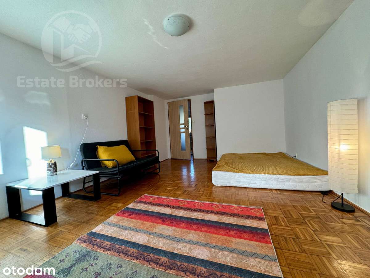 Dwupokojowe mieszkanie z przetronnym ogrodem - Pełny obrazek: 2/10