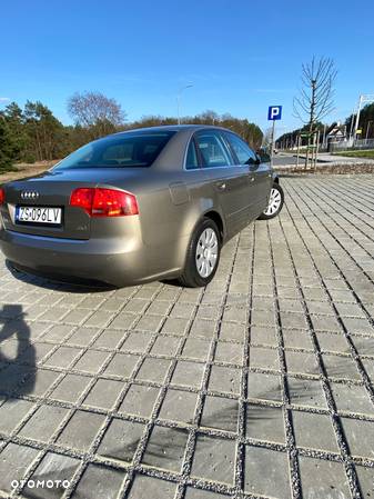 Audi A4 2.0 - 4