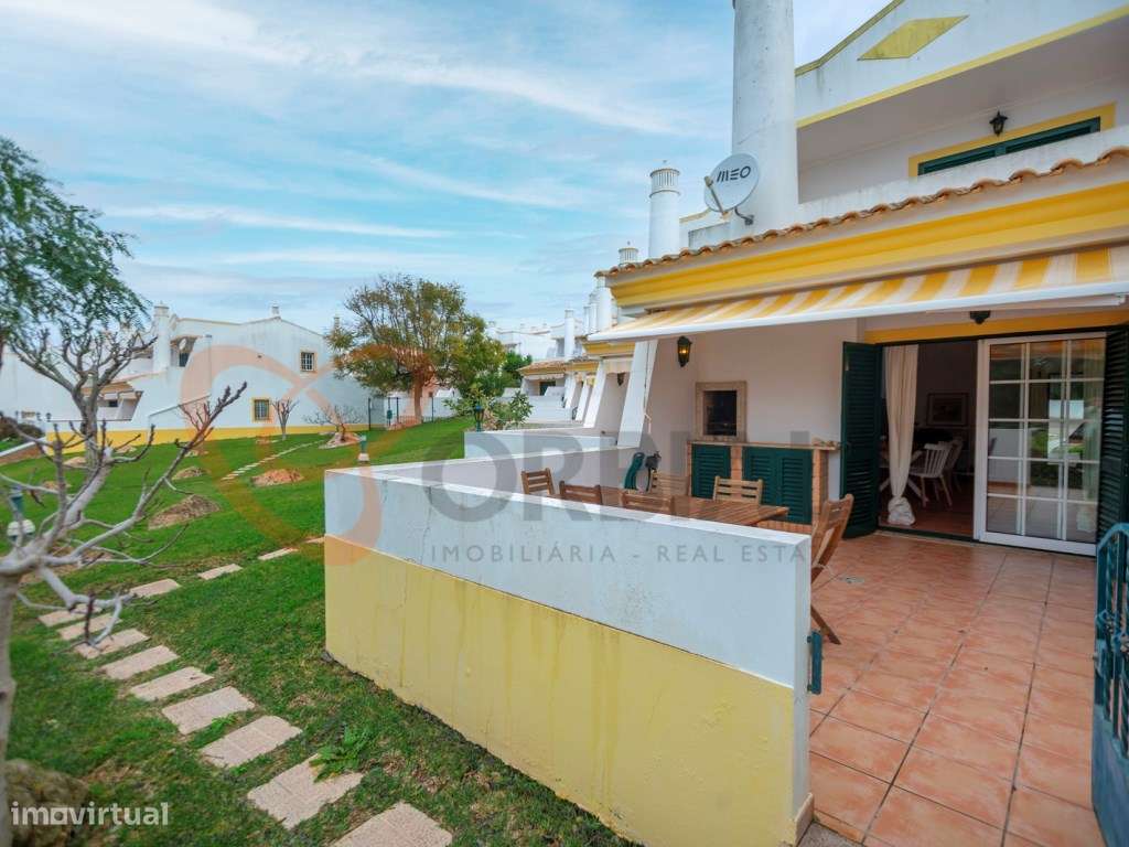 Moradia V2 para venda, inserida em condomínio privado com piscina, ...-17