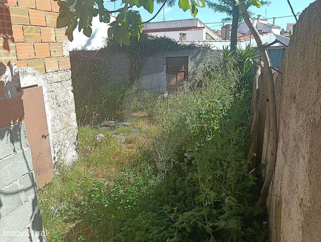 Moradia T2 para venda-10