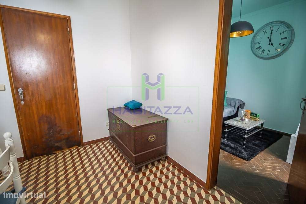 Moradia T2, com anexos e bom quintal, no coração da Praia da Luz-6