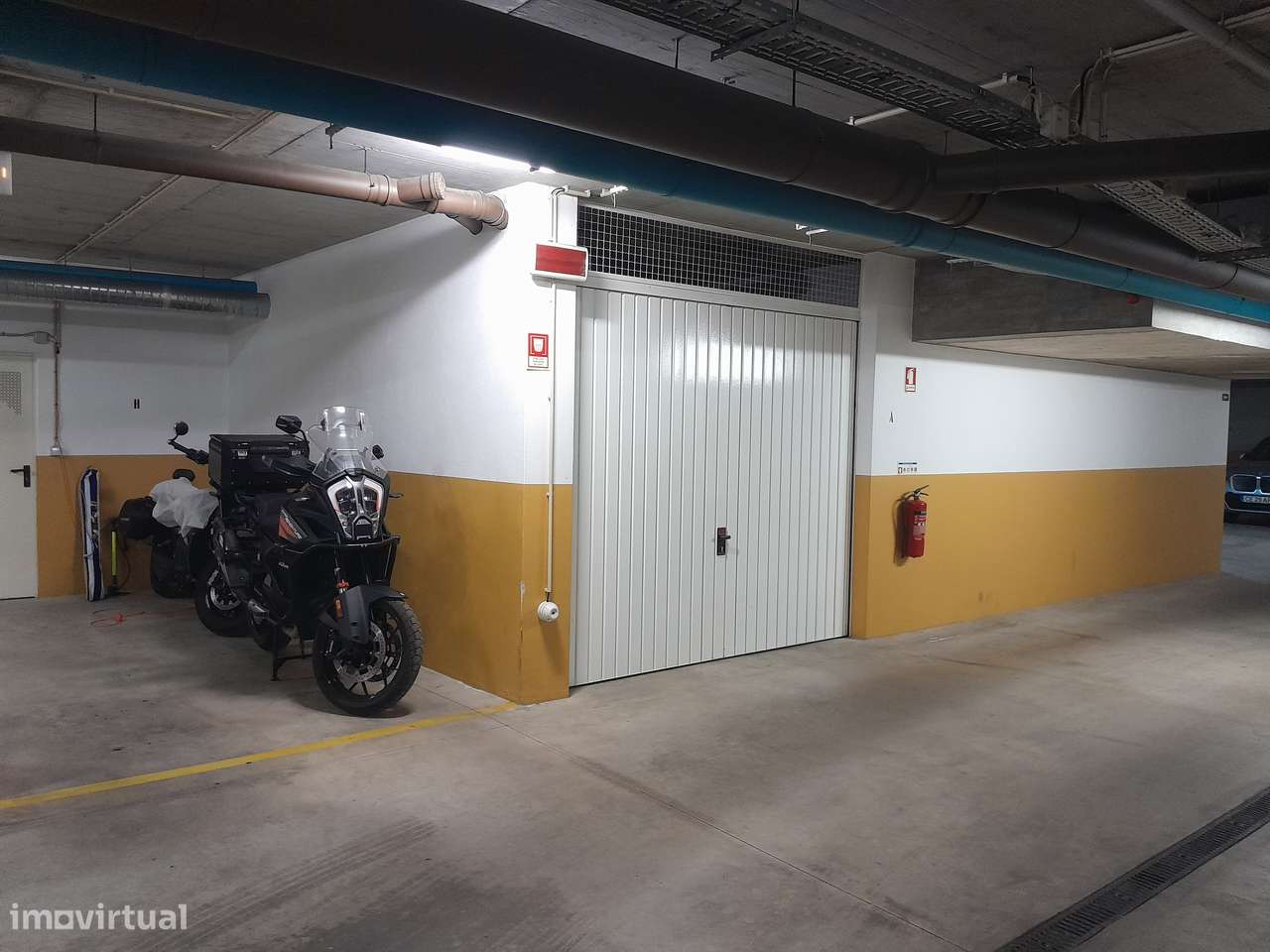 Loja C/ Cave + Garagem Box-15