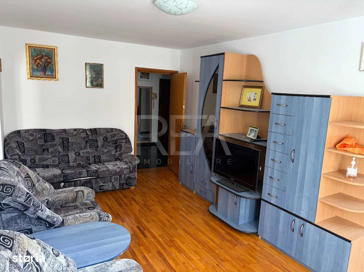 4 camere Dristor decomandat, et. 1, an 1983, metrou, 81 mp, anvelopat, boxa