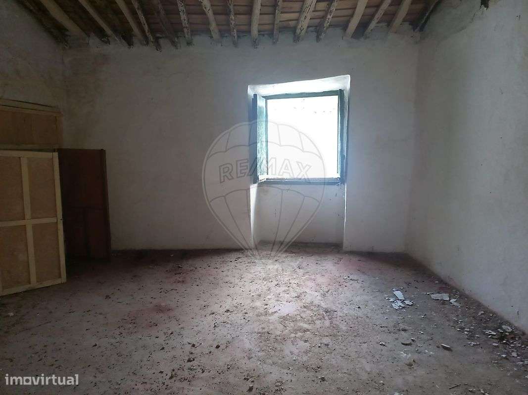 Moradia T2 para venda-10