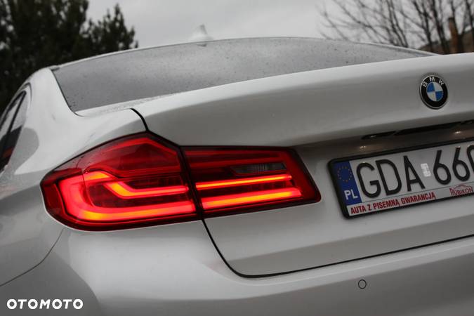 BMW Seria 5 520d Efficient Dynamics Luxury Line - 35