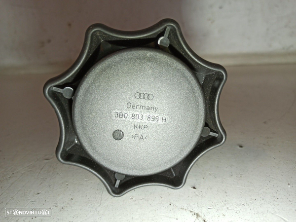 Parafuso De Roda Suplente Volkswagen Passat Variant (3B6) - 2