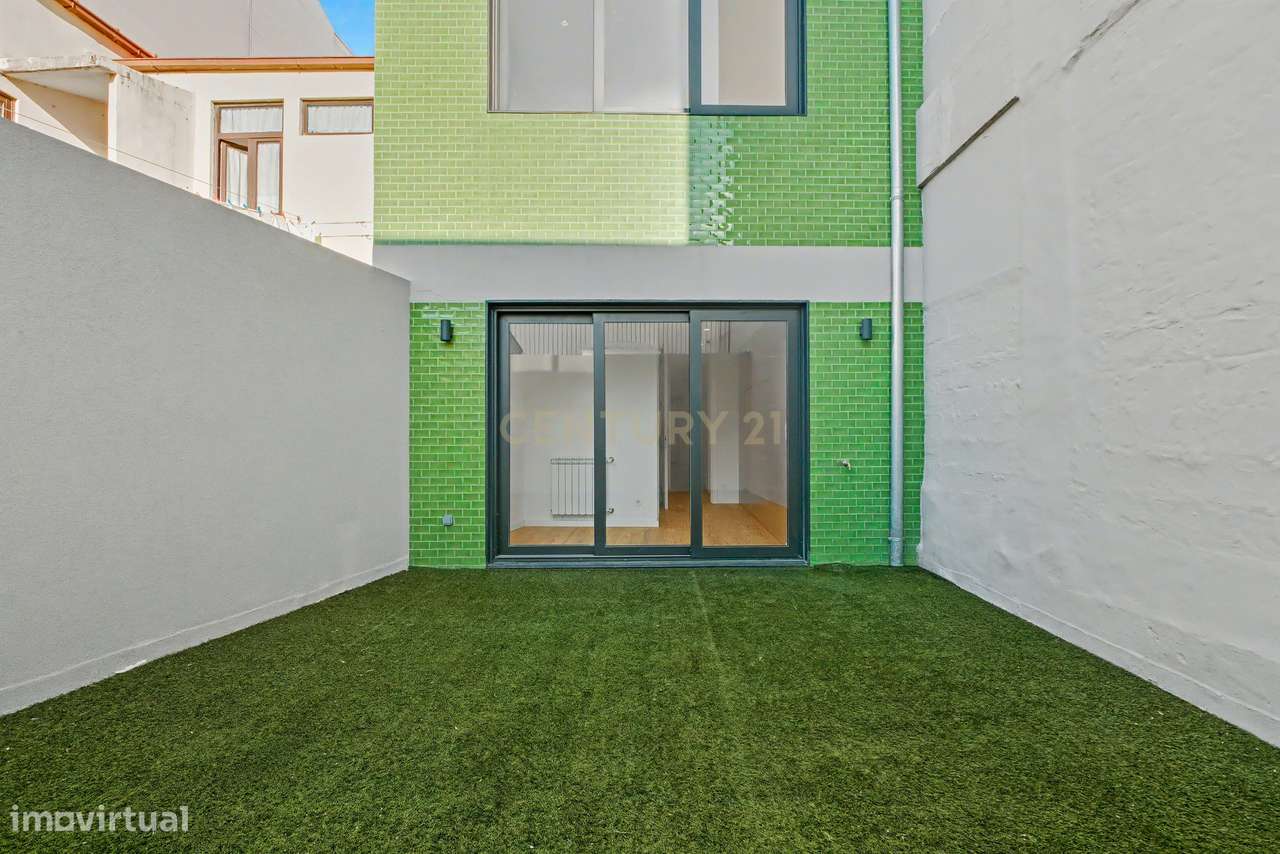 Luxuosa Moradia T4 em Matosinhos | elevador | 294,85m2-2
