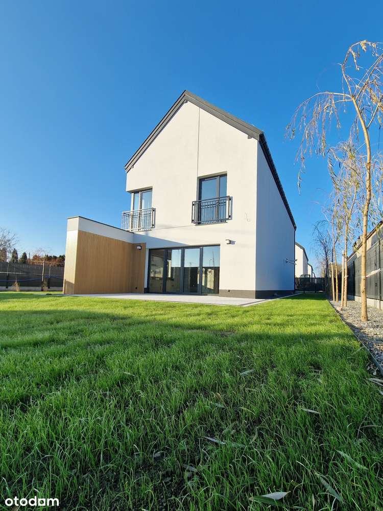 Nowoczesny wygodny duży dom dla rodziny w mieście, szybki dojazd do S7 - Pełny obrazek: 4/13