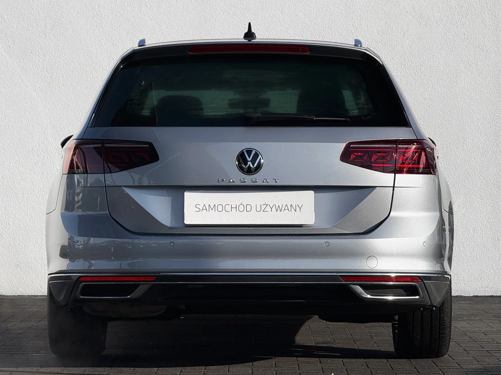 Volkswagen Passat-Variant 2.0 TDI Scr DSG Elegance 200 KM — zdjęcie 2