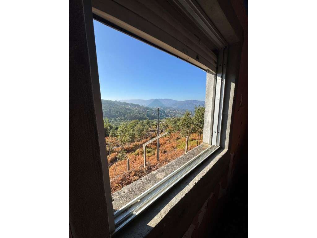 Quinta com Potencial em Marco de Canaveses-13