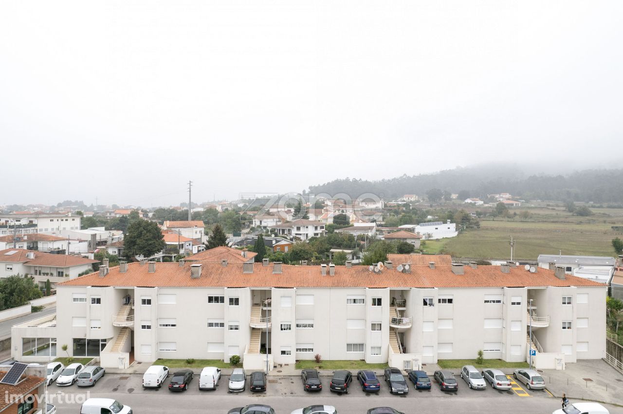 Apartamento T3, 120 m2, em Galegos São Martinho.