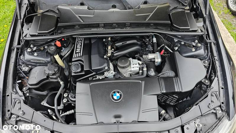 BMW Seria 3 318i - 21