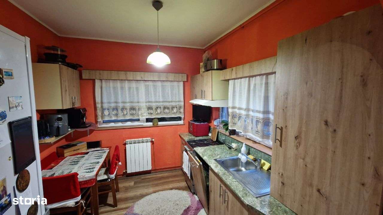 Vand/schimb cu ap 2 camere + diferenta, casa cu 3 camera - Imagine principală: 5/20