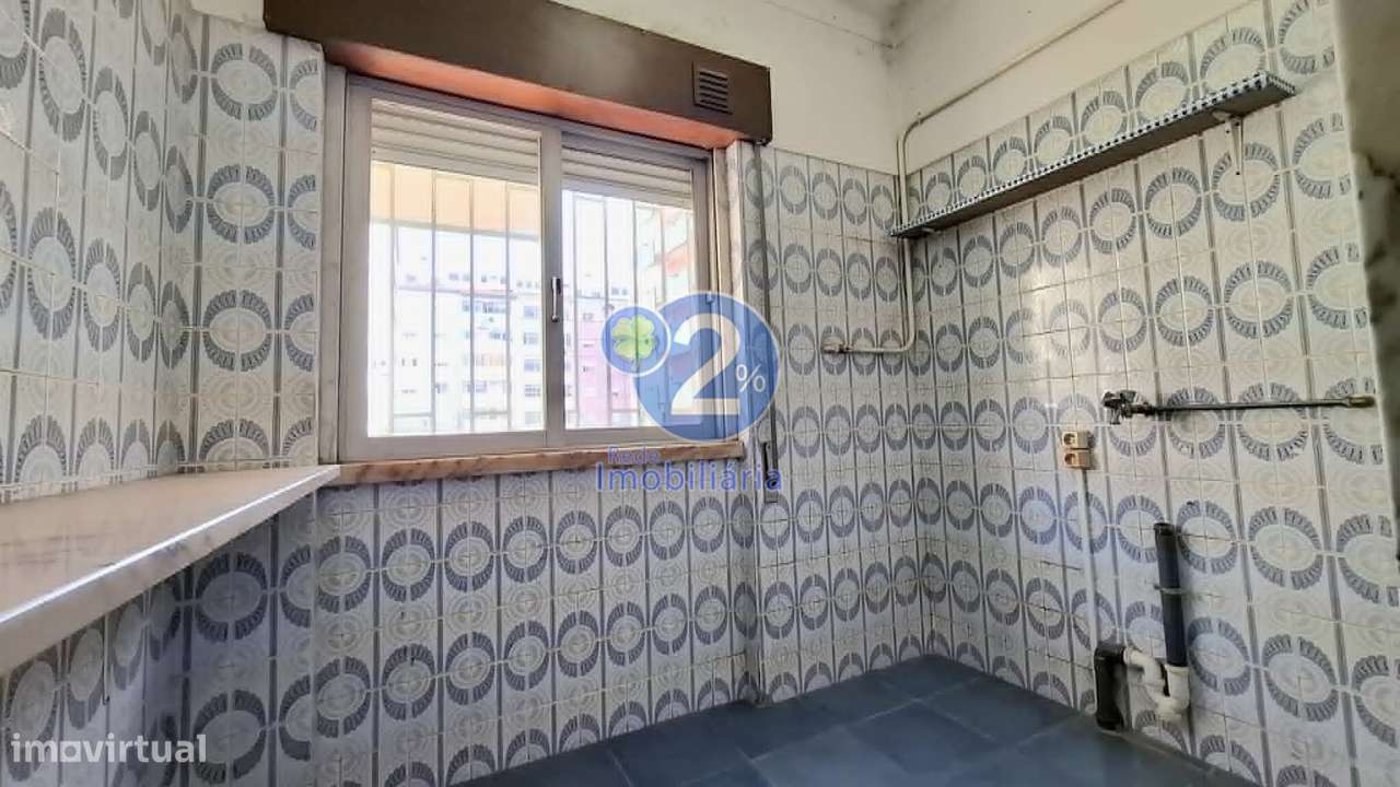 Apartamento T2 - Marrazes-3