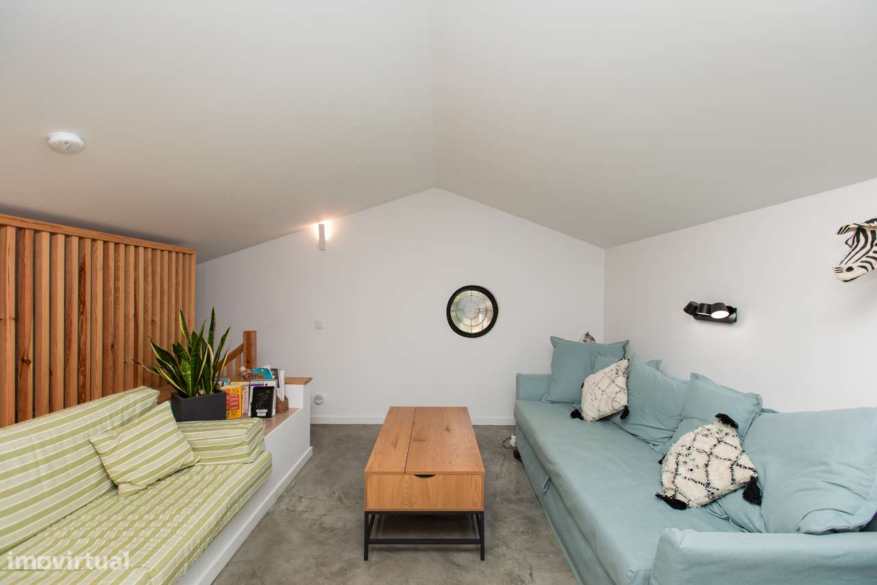 Moradia isolada terreno de 811m2 piscina jardim Sesimbra-38