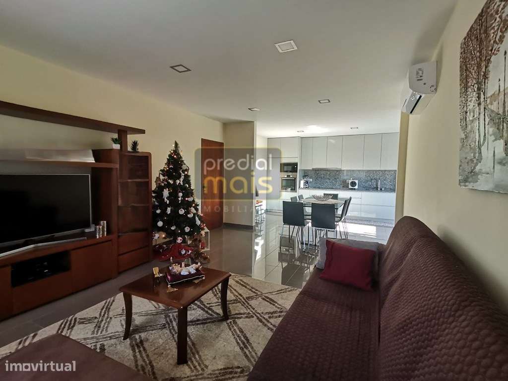 MORADIA INDIVIDUAL TÉRREA T4+1 - Grande imagem: 2/14