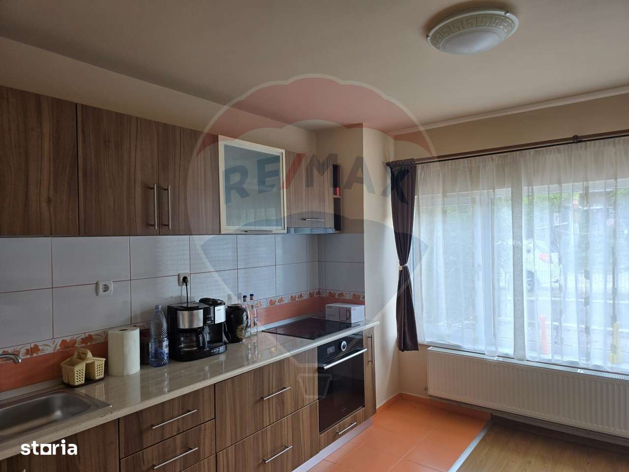 Casă / Vilă cu 7 camere de vânzare - Imagine principală: 5/20