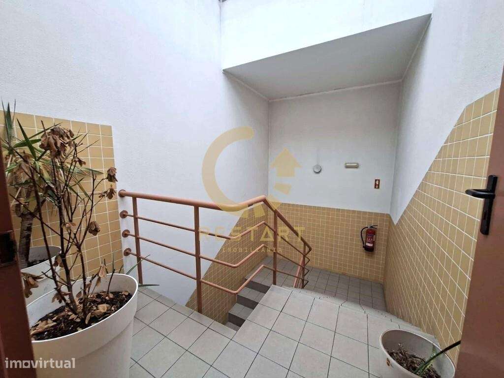 Apartamento T2 em Ermesinde para arrendamento. - Grande imagem: 4/28