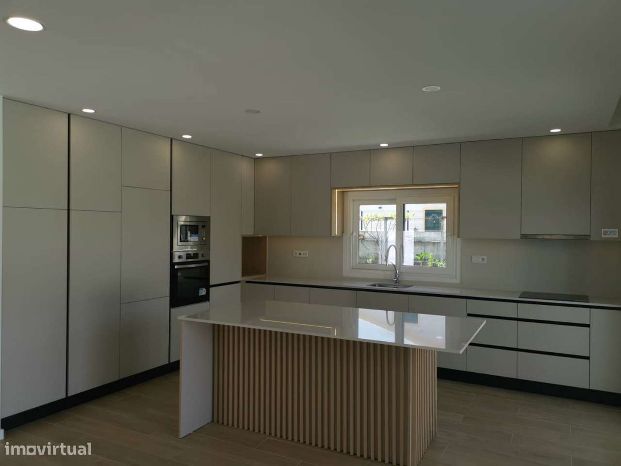 Moradia V4 Isolada - Terrea - Redondos / Fernão Ferro - Grande imagem: 3/31