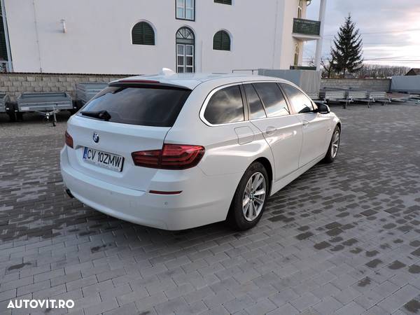 BMW Seria 5 525d Touring Aut. Modern Line - 4