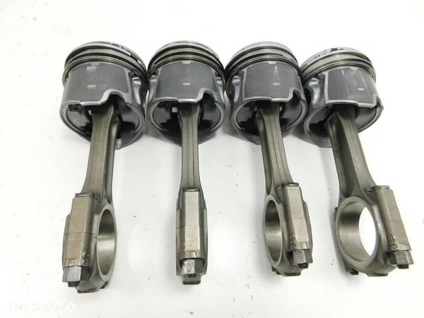 Tłok z korbowodem 2.0 TDCI HDI Ford Peugeot Volvo V50 Citroen Fiat Scudo - 6