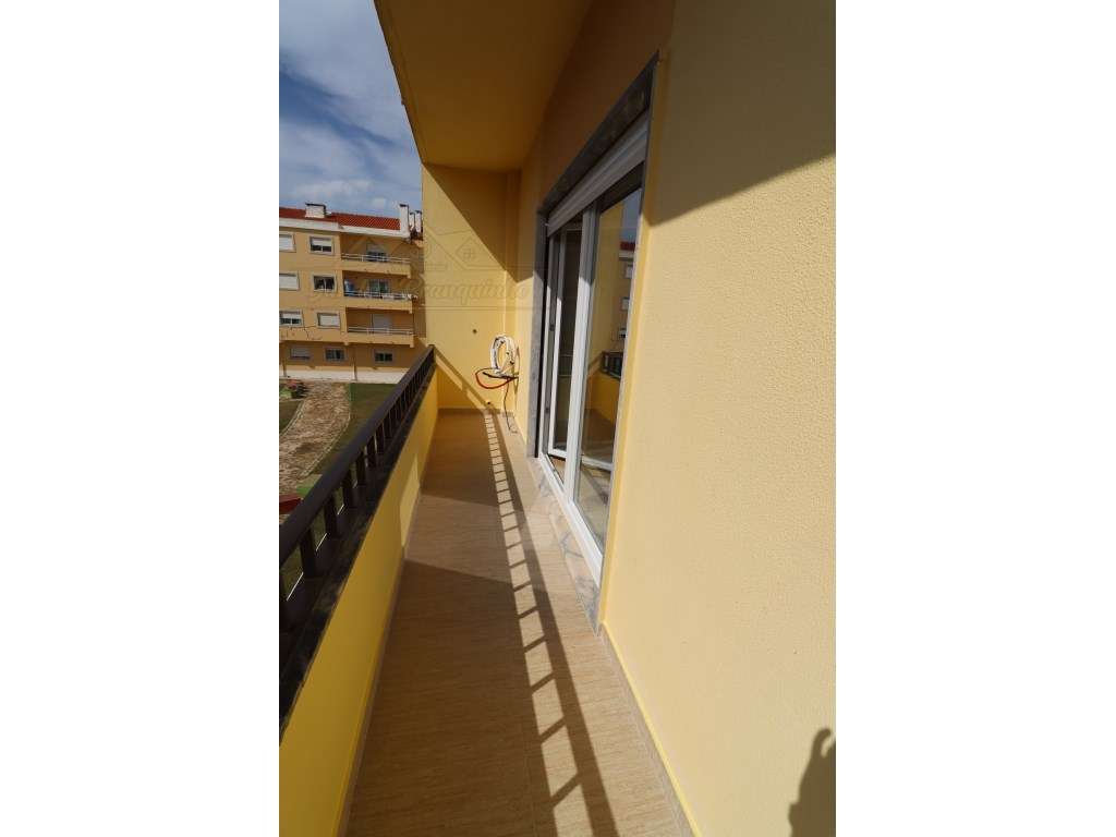 Apartamento RENOVADO(novo) com vista mar-32