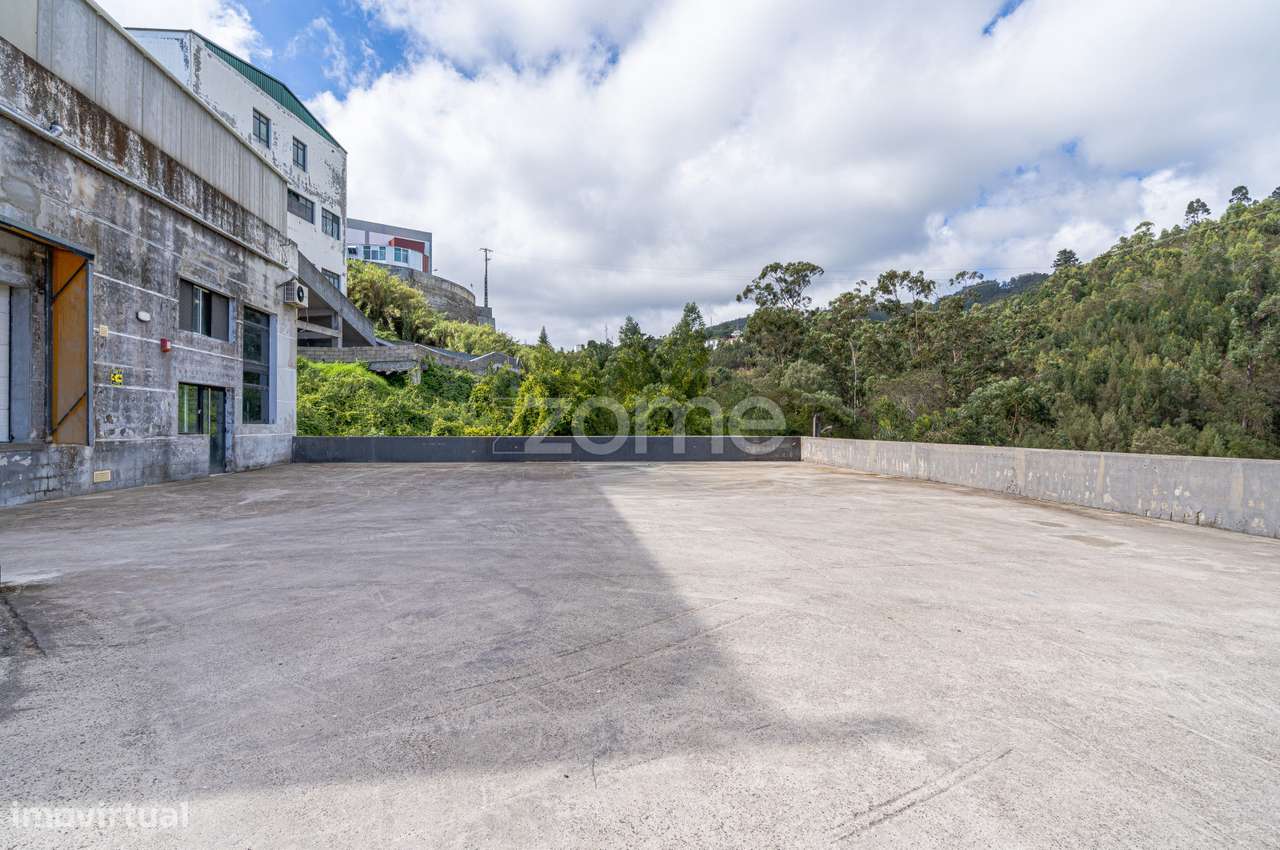 Armazém 782 m² com Parque Privativo – Caniço (Eiras) - Grande imagem: 4/22