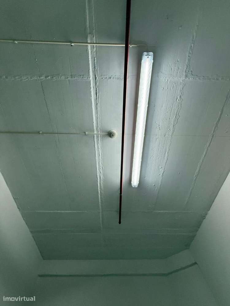 Garagem fechada em Miraflores - BOX de 24m2 para arrendamento - Grande imagem: 5/14